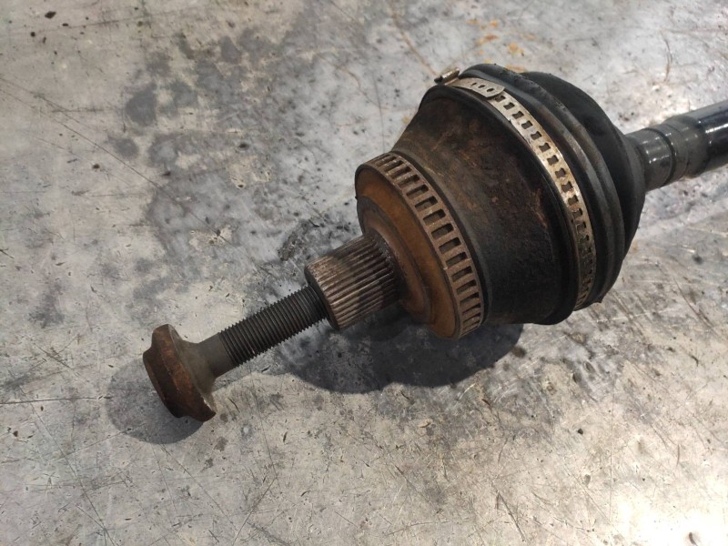 Recambio de transmision delantera izquierda para audi a4 cabrio (8h) 3.0 quattro referencia OEM IAM   