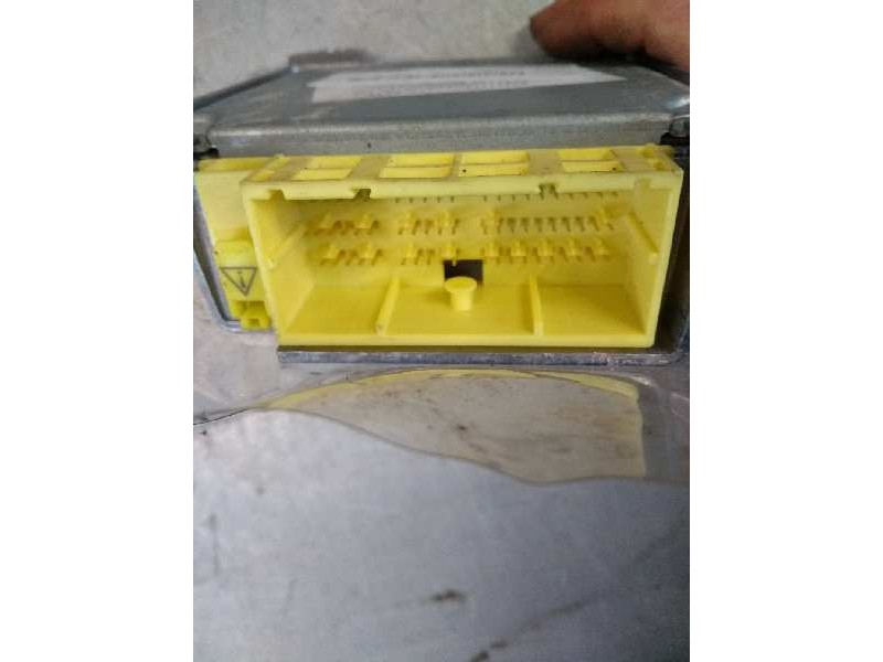 Recambio de centralita airbag para toyota yaris active referencia OEM IAM 220749109 891700D430 UZ 891700D480