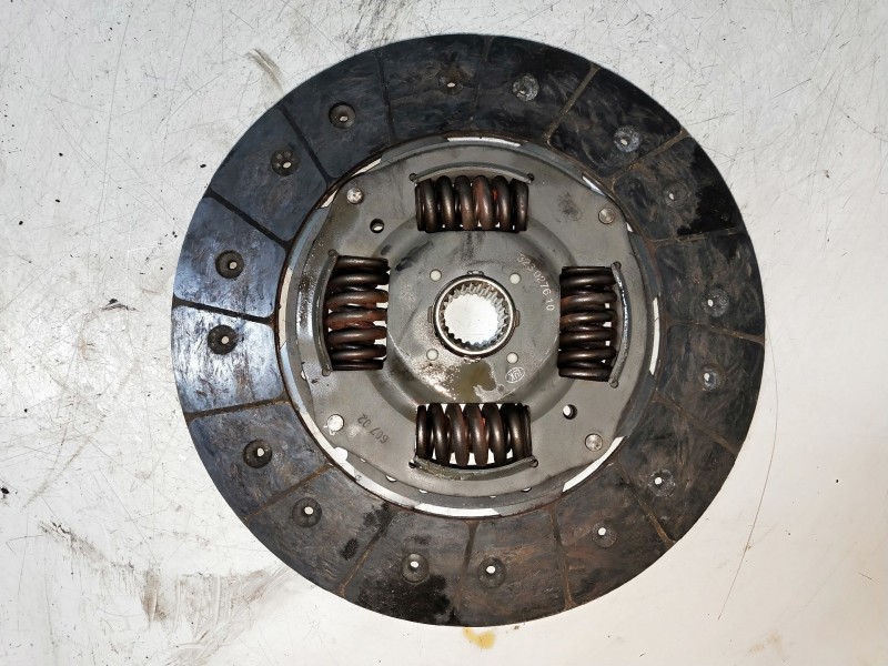 Recambio de kit embrague para audi 100 berlina (c4) básico referencia OEM IAM 323027610  