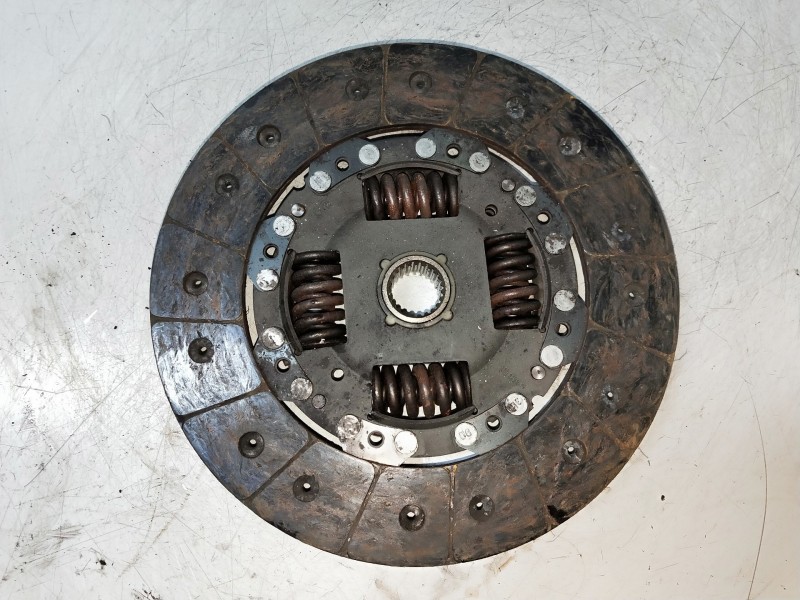 Recambio de kit embrague para audi 100 berlina (c4) básico referencia OEM IAM 323027610  