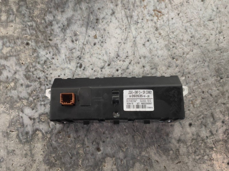 Recambio de pantalla multifuncion para citroen c4 lim. live edition referencia OEM IAM 9809263580 NS322503507 