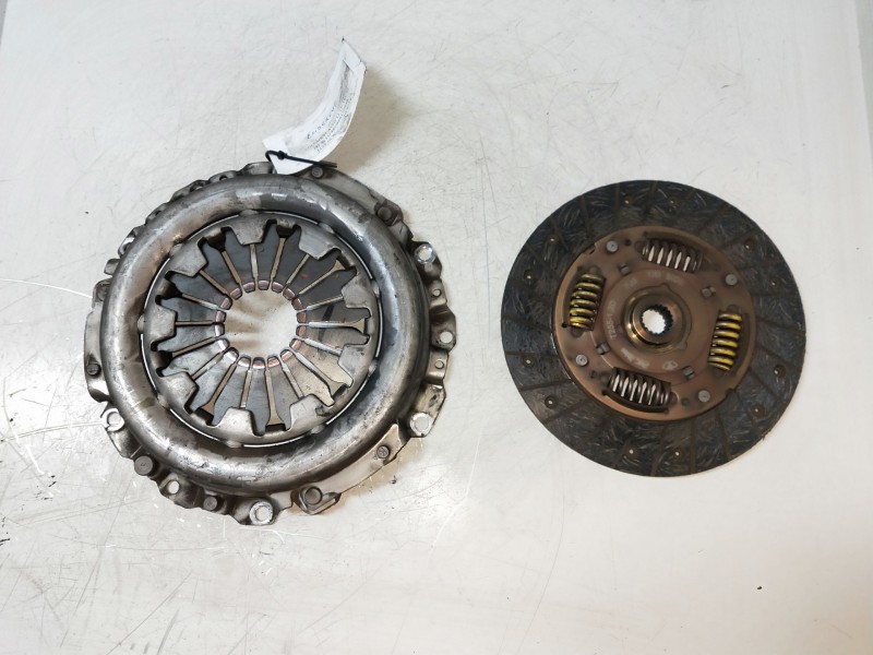 Recambio de kit embrague para chevrolet aveo ls referencia OEM IAM   