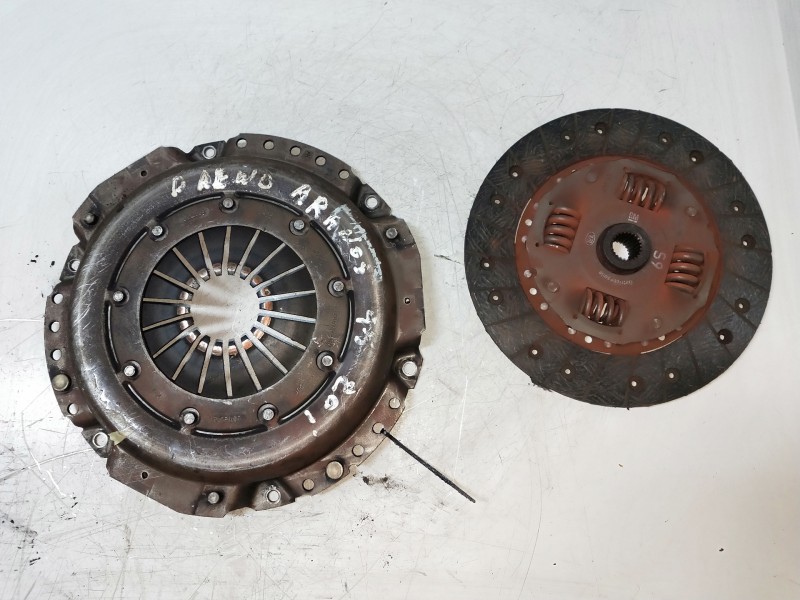 Recambio de kit embrague para daewoo aranos referencia OEM IAM   