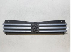 Recambio de rejilla delantera para peugeot 205 berlina referencia OEM IAM   
