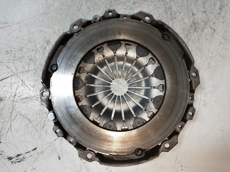 Recambio de kit embrague para citroen c4 berlina referencia OEM IAM   