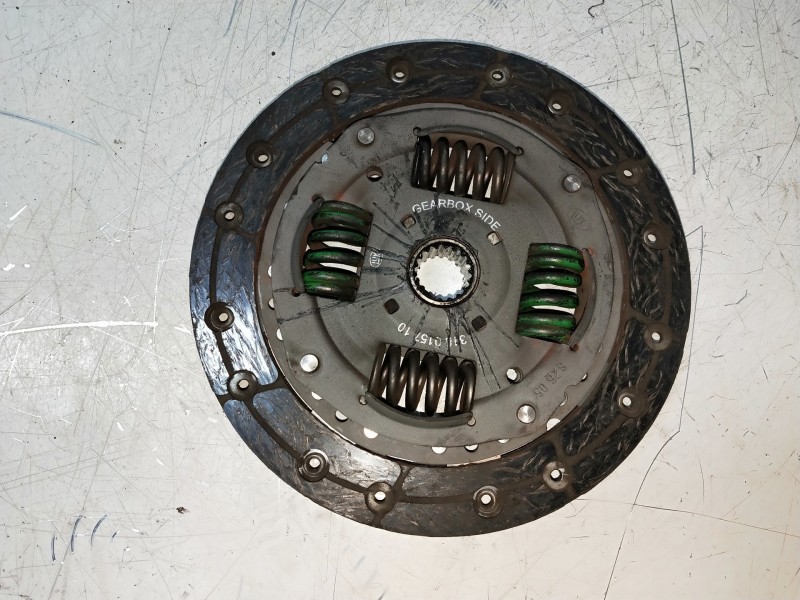 Recambio de kit embrague para citroen saxo 1.5 d furio referencia OEM IAM 310015710  