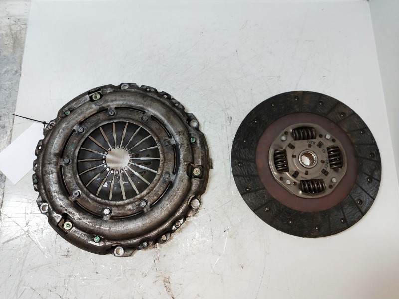 Recambio de kit embrague para citroen xsara picasso 1.8 cat (6fz / ew7j4) referencia OEM IAM    Recambio de kit embrague para citroen xsara picasso 1.8 cat (6fz / ew7j4) referencia OEM IAM