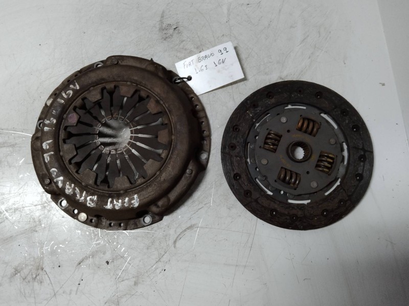 Recambio de kit embrague para fiat bravo (182) referencia OEM IAM 320026710  