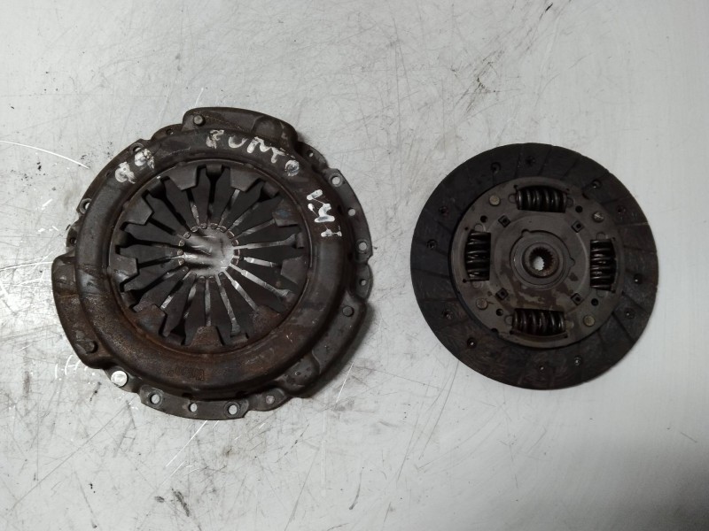 Recambio de kit embrague para fiat punto berlina (176) gt t 130 referencia OEM IAM   