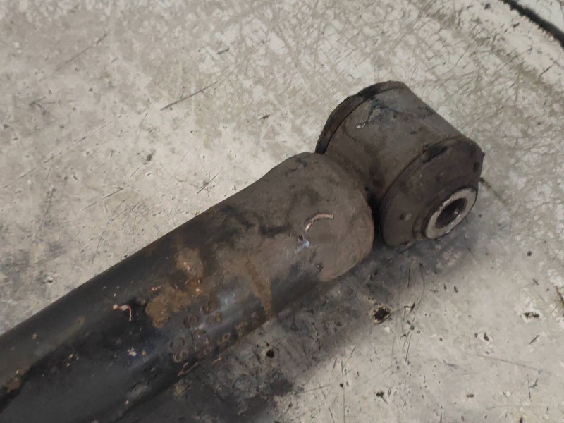 Recambio de amortiguador trasero izquierdo para fiat punto (evo) (199) emotion referencia OEM IAM 55700452  