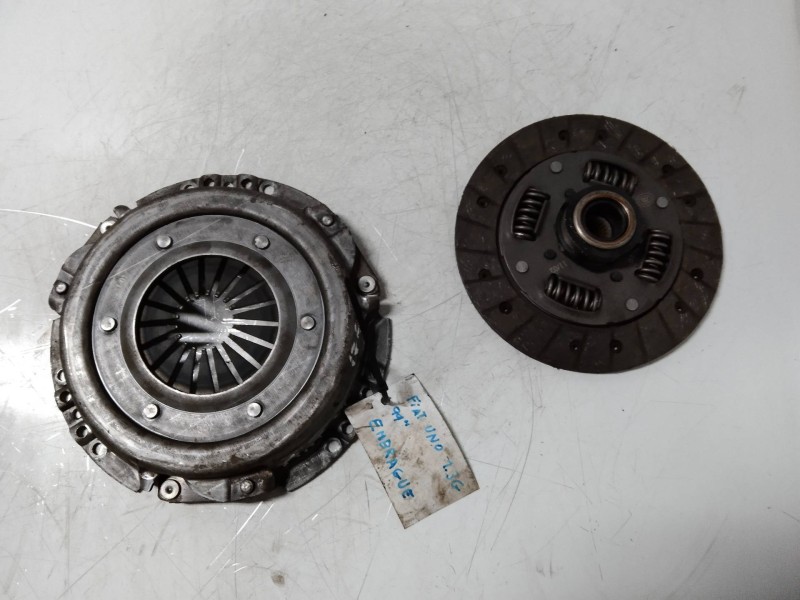 Recambio de kit embrague para fiat uno (146) turbo i.e. / i.e. racing referencia OEM IAM   