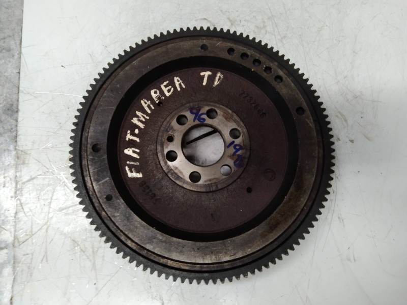 Recambio de volante motor para fiat marea berlina (185) td 100 sx referencia OEM IAM 7737646  