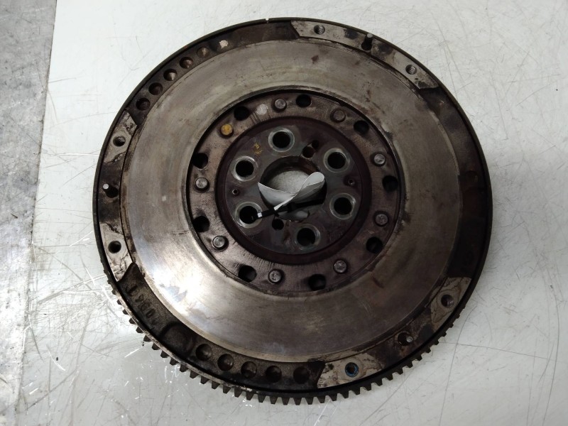 Recambio de volante motor para fiat punto berlina (188) 1.9 jtd hlx (i) referencia OEM IAM 281717  