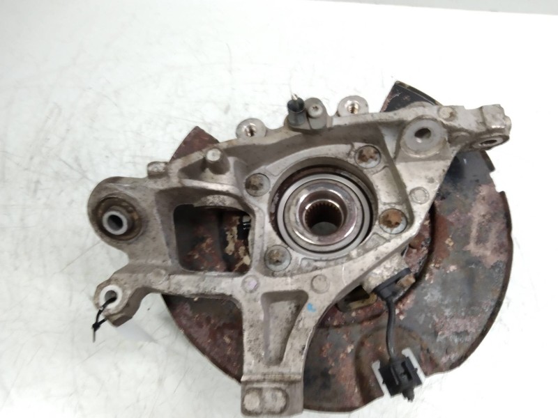 Recambio de mangueta trasera derecha para chrysler 300 c 3.0 crd referencia OEM IAM   