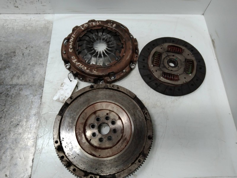 Recambio de kit embrague para ford tourneo connect (tc7) 1.8 tdci cat referencia OEM IAM 3000951777  