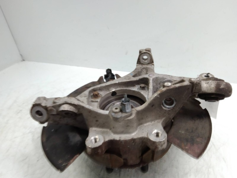 Recambio de mangueta trasera derecha para chrysler 300 c 3.0 crd referencia OEM IAM   