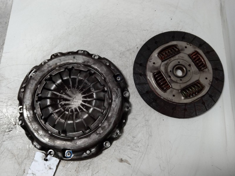 Recambio de kit embrague para ford transit connect (tc7) kasten city light (2009) referencia OEM IAM 3000951777  