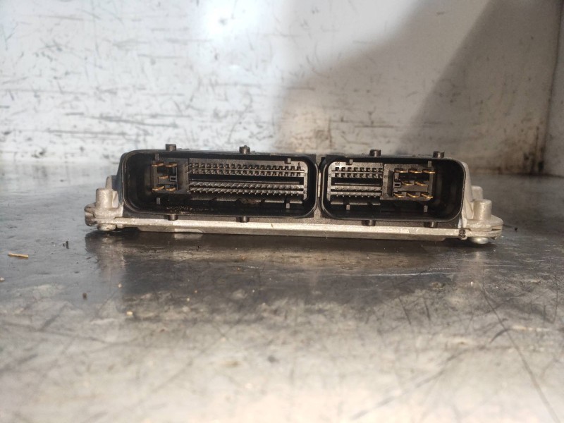 Recambio de centralita motor uce para seat leon (1p1) reference referencia OEM IAM 5WP40329 06A906033FF 