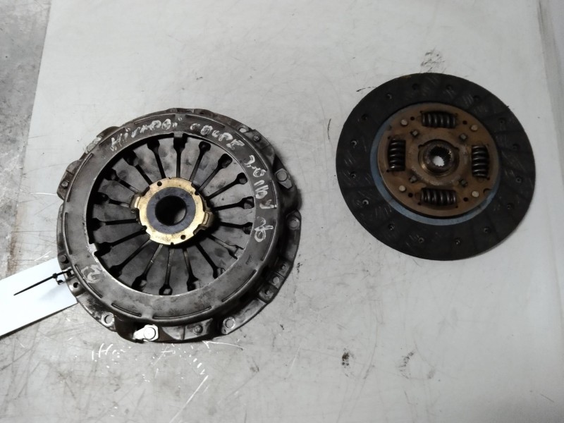 Recambio de kit embrague para hyundai coupe (j2) referencia OEM IAM   