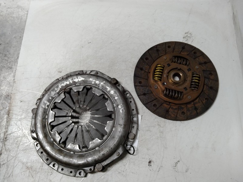 Recambio de kit embrague para hyundai elantra (xd) 1.6 gls (4-ptas.) referencia OEM IAM   
