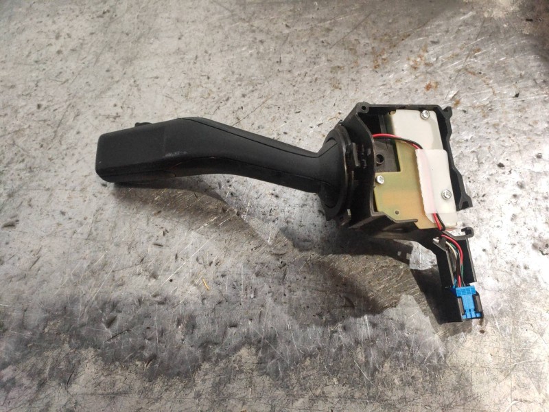 Recambio de mando limpia para seat leon (1p1) reference referencia OEM IAM 1K0953519  