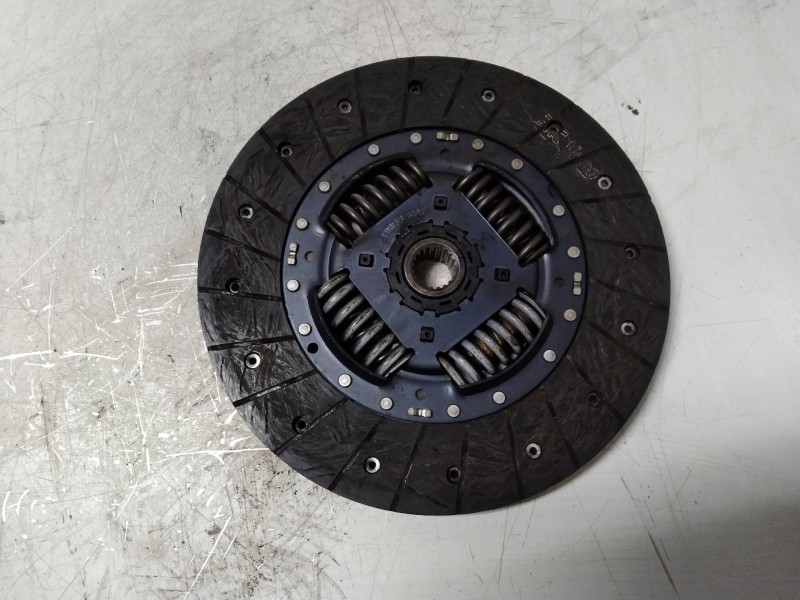 Recambio de kit embrague para kia cee´d sporty wagon ex referencia OEM IAM   