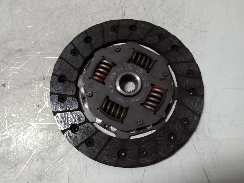 Recambio de kit embrague para lada niva ( 2121 / 21213 / 21214 / 21215 ) 1.7 cat referencia OEM IAM   