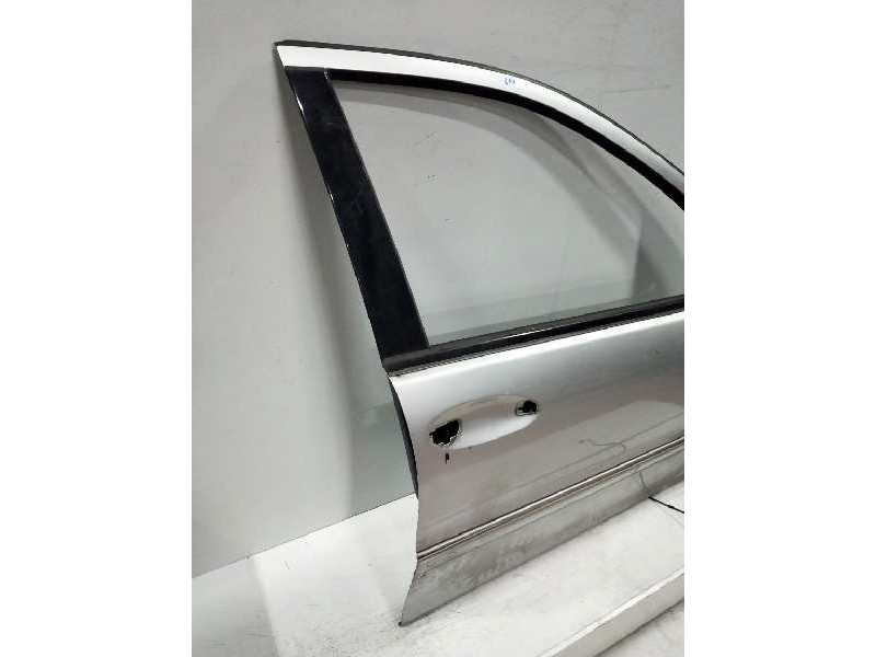 Recambio de puerta delantera derecha para mercedes clase c (w203) familiar 2.2 cdi cat referencia OEM IAM  5P 