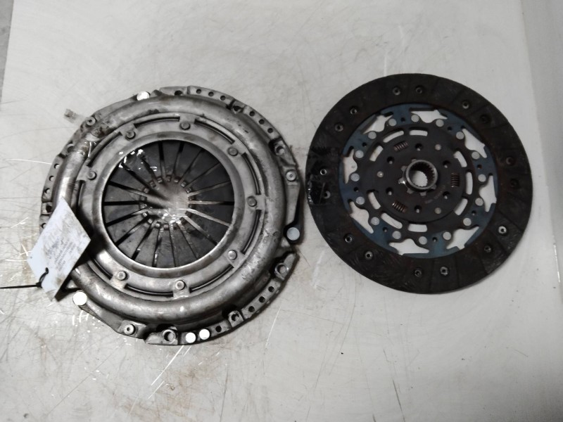 Recambio de kit embrague para mazda 3 berlina (bk) 1.6 crdt active+ kendo referencia OEM IAM   