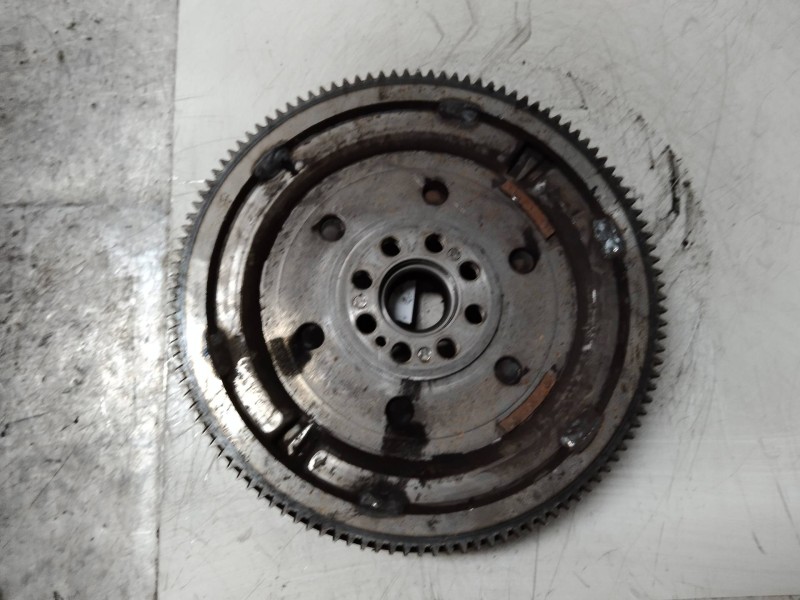 Recambio de volante motor para mazda cx-5 2.2 turbodiesel cat referencia OEM IAM   