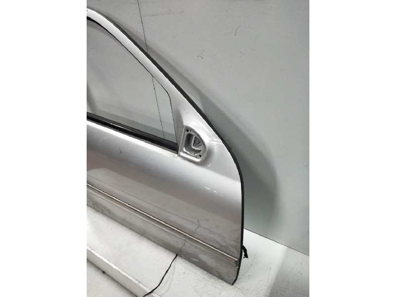 Recambio de puerta delantera derecha para mercedes clase c (w203) familiar 2.2 cdi cat referencia OEM IAM  5P 