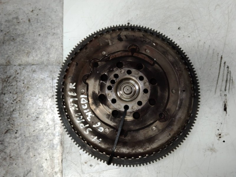 Recambio de volante motor para mercedes sprinterii caja cerrada (desde 01.06) 2.1 cdi cat referencia OEM IAM   