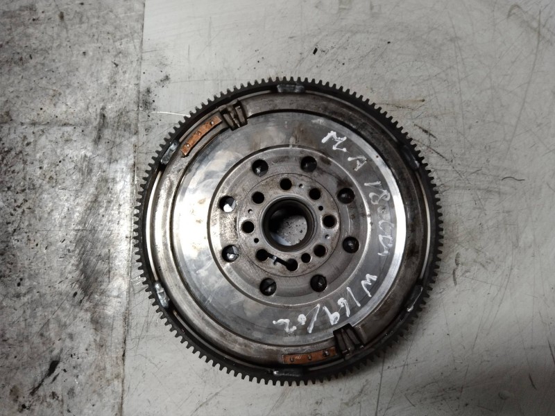 Recambio de volante motor para mercedes clase a (w169) a 180 (169.332) referencia OEM IAM   