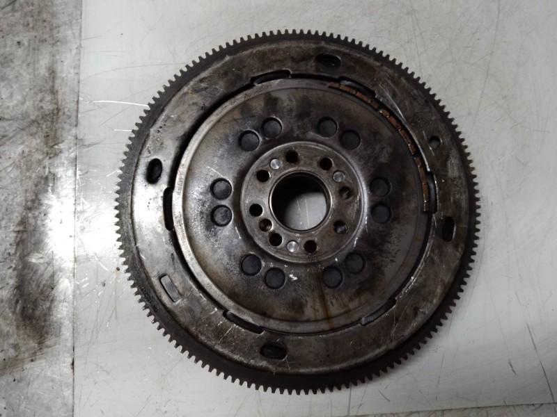 Recambio de volante motor para mercedes vito (w638) caja cerrada referencia OEM IAM   