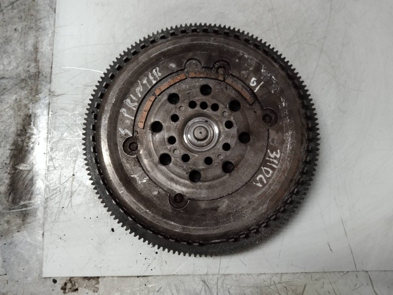 Recambio de volante motor para mercedes sprinter 02.00  caja cerrada 311 cdi (903.661-662) referencia OEM IAM 6110302005   Recambio de volante motor para mercedes sprinter 02.00  caja cerrada 311 cdi (903.661-662) referencia OEM IAM 6110302005