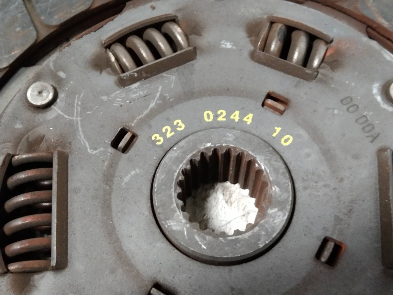 Recambio de kit embrague para mitsubishi galant berlina (e50) 2000 gls td-kat berlina (4-ptas.) referencia OEM IAM 323024410  