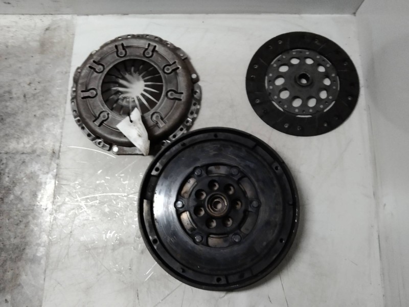Recambio de kit embrague para mitsubishi montero pinin (h60/h70) 1.8 cat referencia OEM IAM   