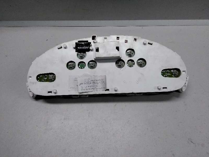 Recambio de cuadro instrumentos para chrysler voyager (rg) 3.3 v6 cat referencia OEM IAM TN2574106424 P04685824AF R824AF 70113R