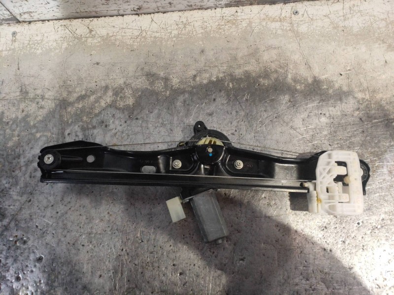 Recambio de elevalunas trasero izquierdo para bmw serie 3 lim. (f30) 318d referencia OEM IAM 7351048AI07  