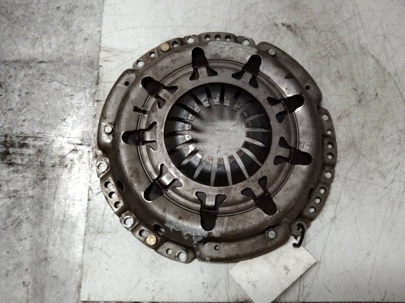 Recambio de kit embrague para nissan almera tino (v10m) referencia OEM IAM 30100BN300  