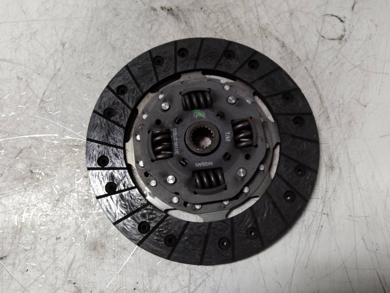 Recambio de kit embrague para nissan almera tino (v10m) básico referencia OEM IAM 301002F205  