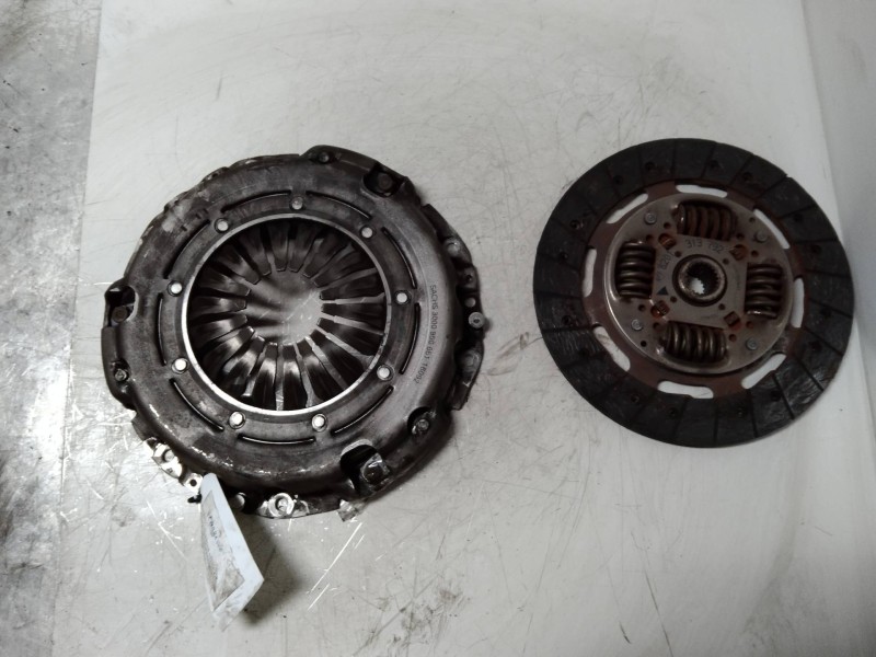 Recambio de kit embrague para nissan interstar mod. 04 (x70) 2.5 dci diesel cat referencia OEM IAM 8201313792  