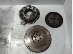 Recambio de kit embrague para nissan primera berlina (p11) referencia OEM IAM 320020111  
