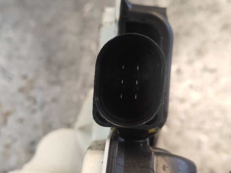 Recambio de motor cierre centralizado delantero derecho para seat ibiza (6p1) fr referencia OEM IAM 5N1837016 16B5N1837016 