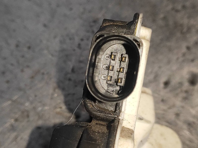 Recambio de motor cierre centralizado trasero izquierdo para seat ibiza (6p1) fr referencia OEM IAM 6J0839015F 05B6J0839015F 