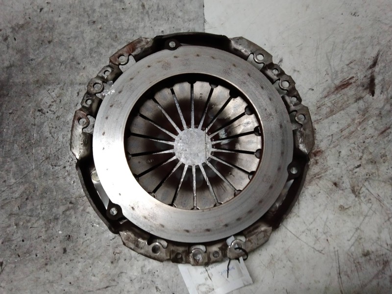 Recambio de kit embrague para nissan primastar (x..) kombi l1h1 2.7t (6 sitze) referencia OEM IAM 324061610  