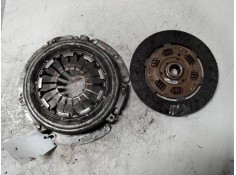 Recambio de kit embrague para nissan serena (c23m) 2.3 invitation d referencia OEM IAM 300748001  