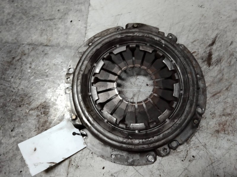 Recambio de kit embrague para nissan serena (c23m) 2.3 invitation d referencia OEM IAM 300748001  