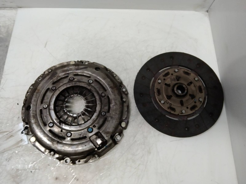Recambio de kit embrague para opel zafira b cosmo referencia OEM IAM   