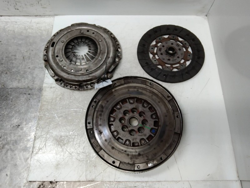 Recambio de kit embrague para opel zafira b referencia OEM IAM   